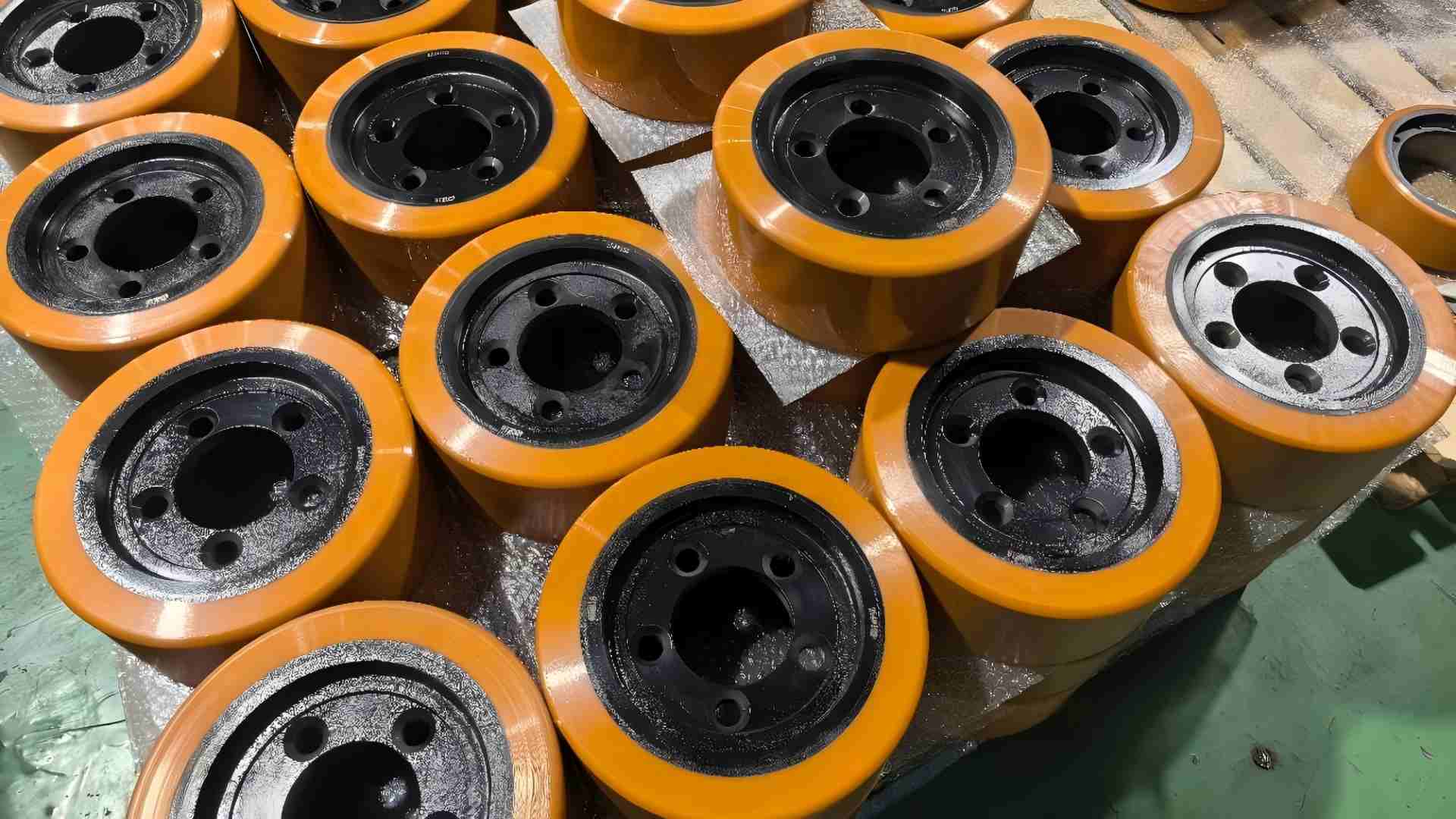 High-life polyurethane drive wheel